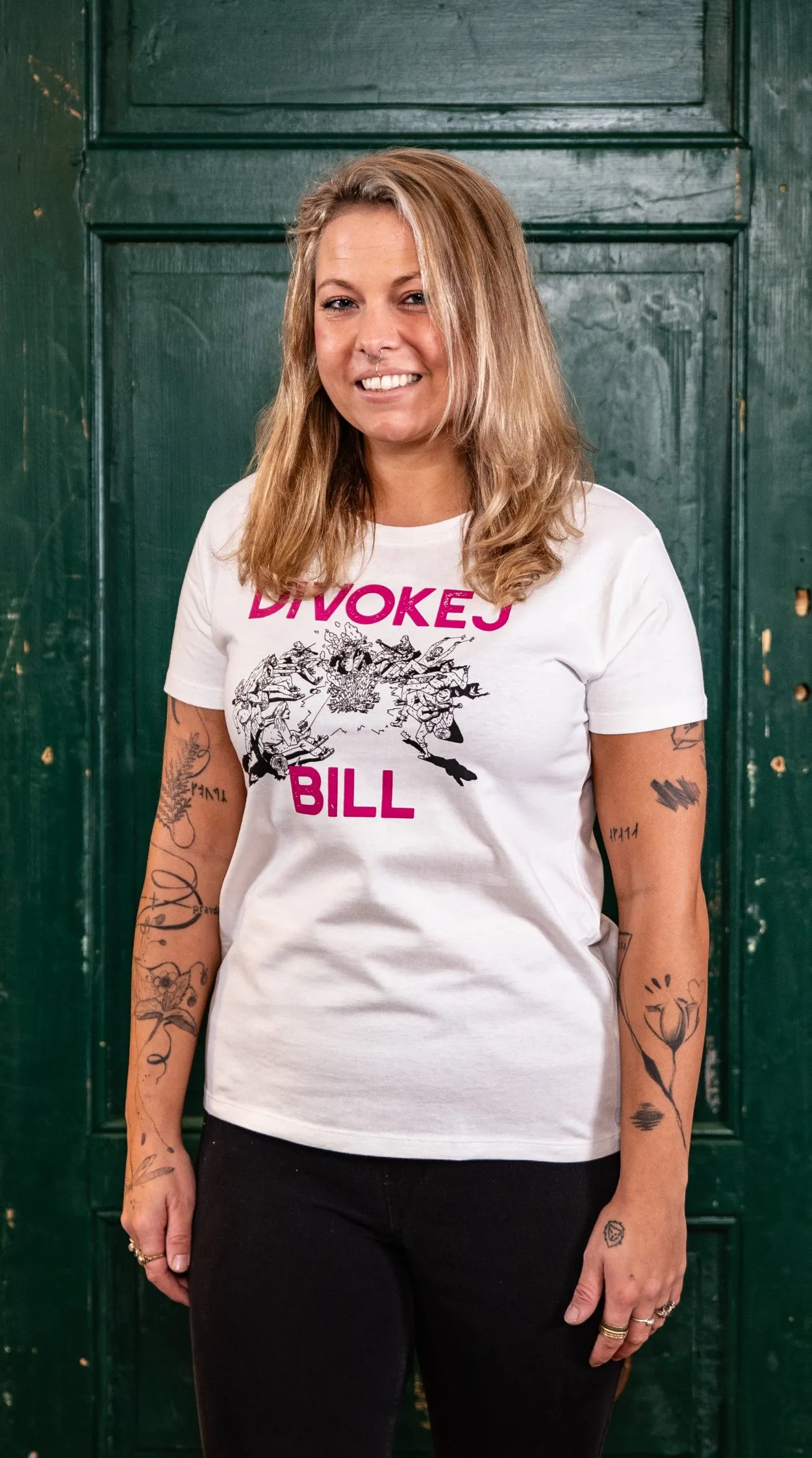 damske-triko-ohniste-bile-01