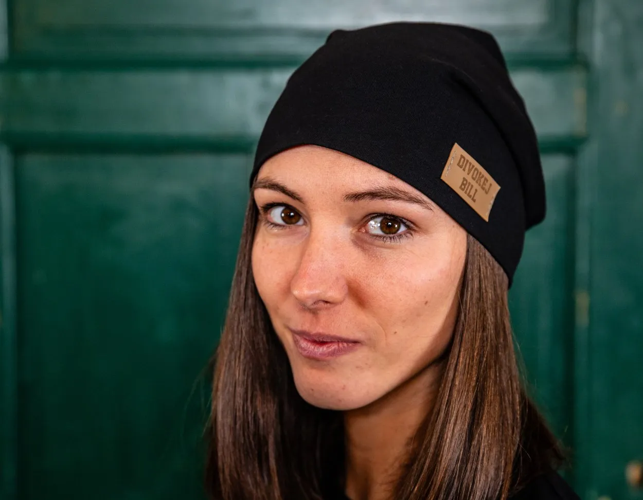 cepice-beanie-cerna-04